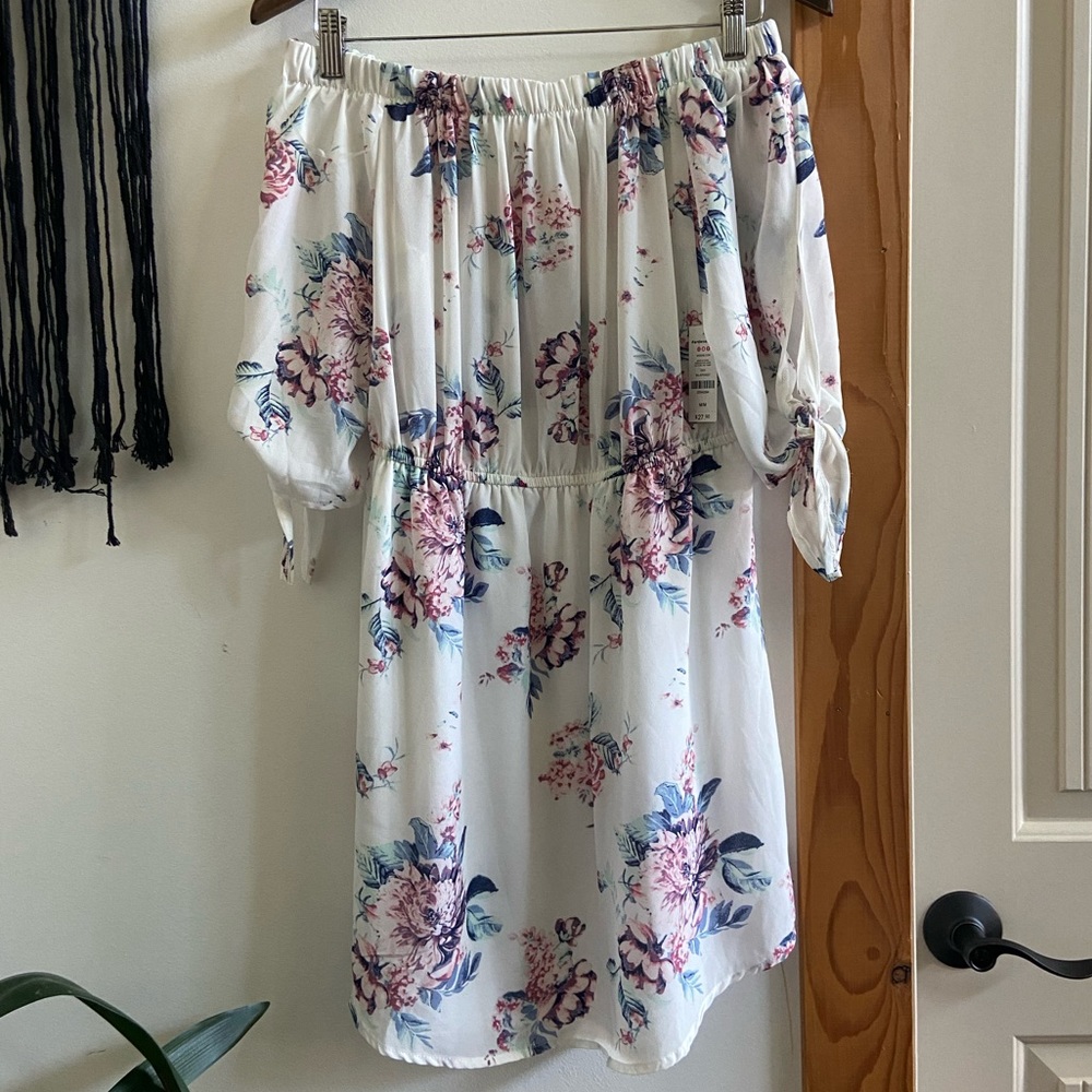 🔸 Ardene 🔸 floral off the shoulder dress